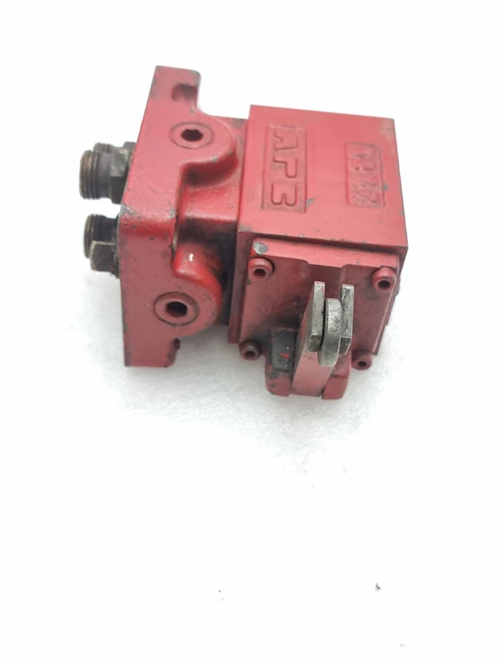 Yuken DCG-01-2B2-R-40 Directional Valve DCG012B2R40